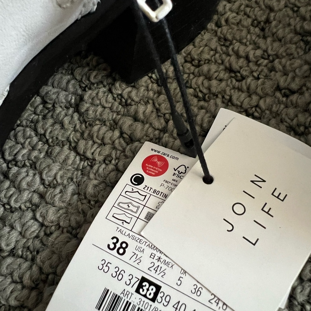 Zara white booties new leather - Picture 4 of 11